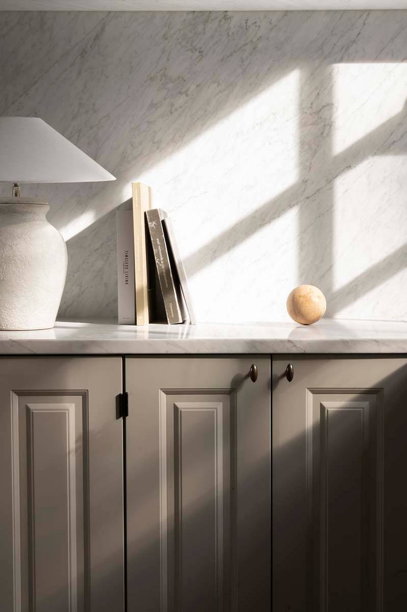 Berit lysegrå fra Watt & Weke